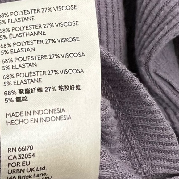 Free People We The Free Purple Smoke Long Sleeve Cowl Neck Top sz. S - Picture 3 of 4